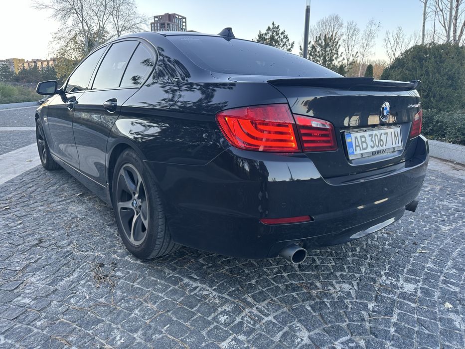 Продам БМВ Ф10 535 гибрид В хорошем состоянии