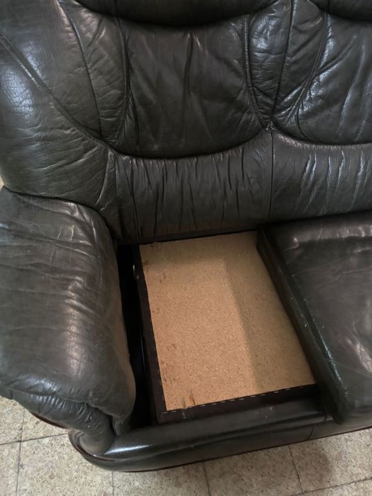 Sofás em pele, conjunto