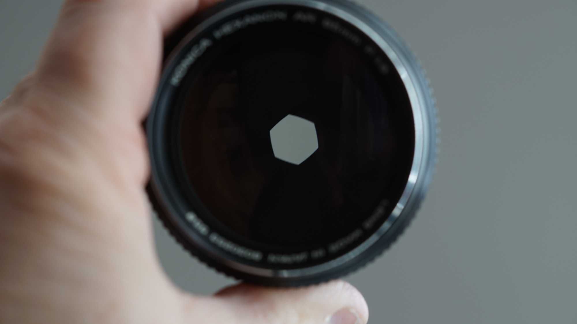 Konica Hexanon 85 1,8 AR