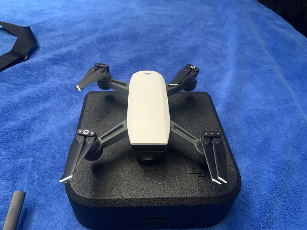 Dji spark fly more combo stan idealny