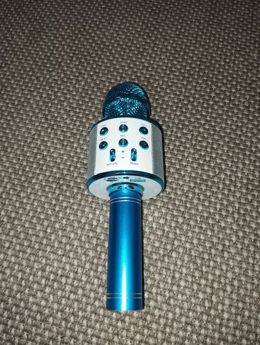 Niebieski mikrofon Smilly