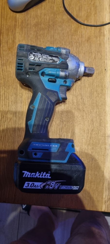 Klucz udarowy makita dtw 301