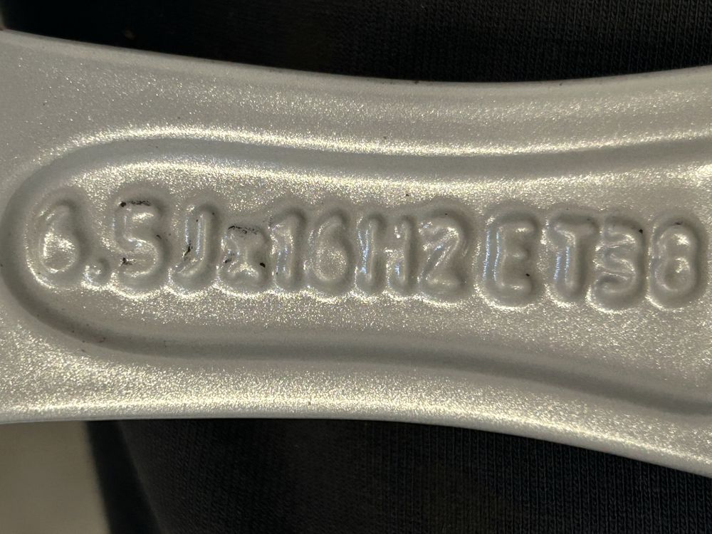 160 Felgi Aluminiowe MERCEDES R 16 5x112 otwór 66,6 czujniki