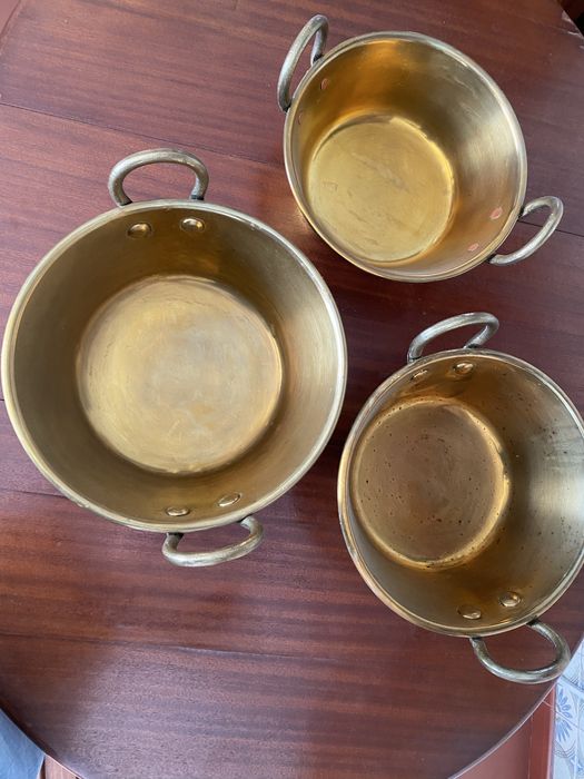 Taças de estanho, decorativas.