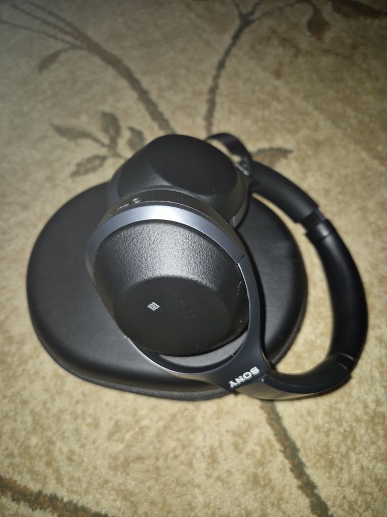 Навушники Sony WH-1000XM2