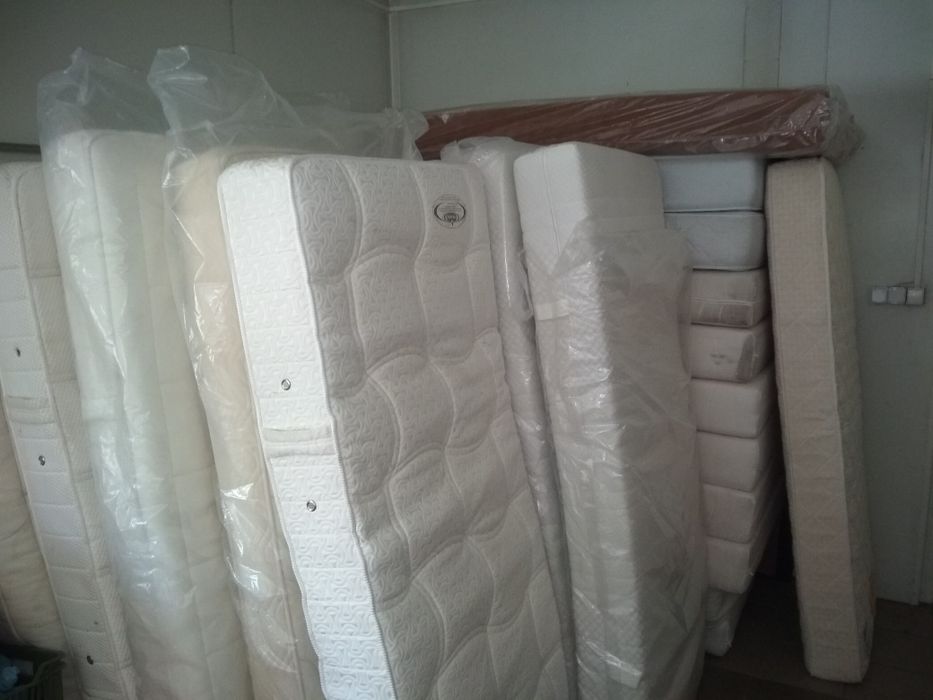 Materace kilkanaście sztuk