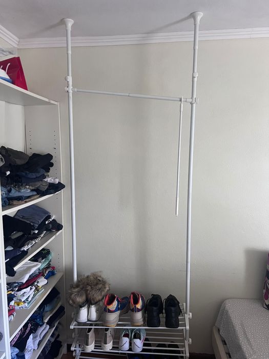 Cabideiro para quartos ou lavanderia