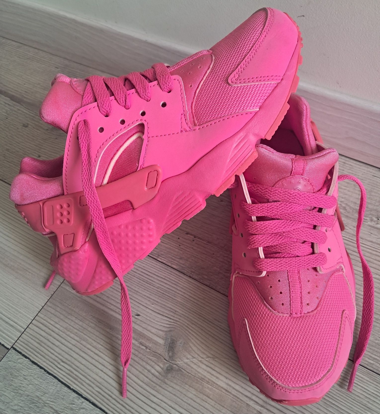 Кросівки NIKE HUARACHE Run Laser 654275-607 (р.36)