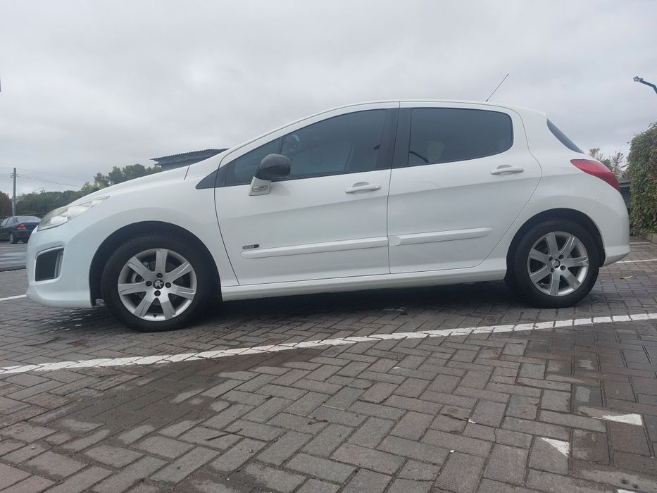 Авто Пежо 308 2013 р.в.