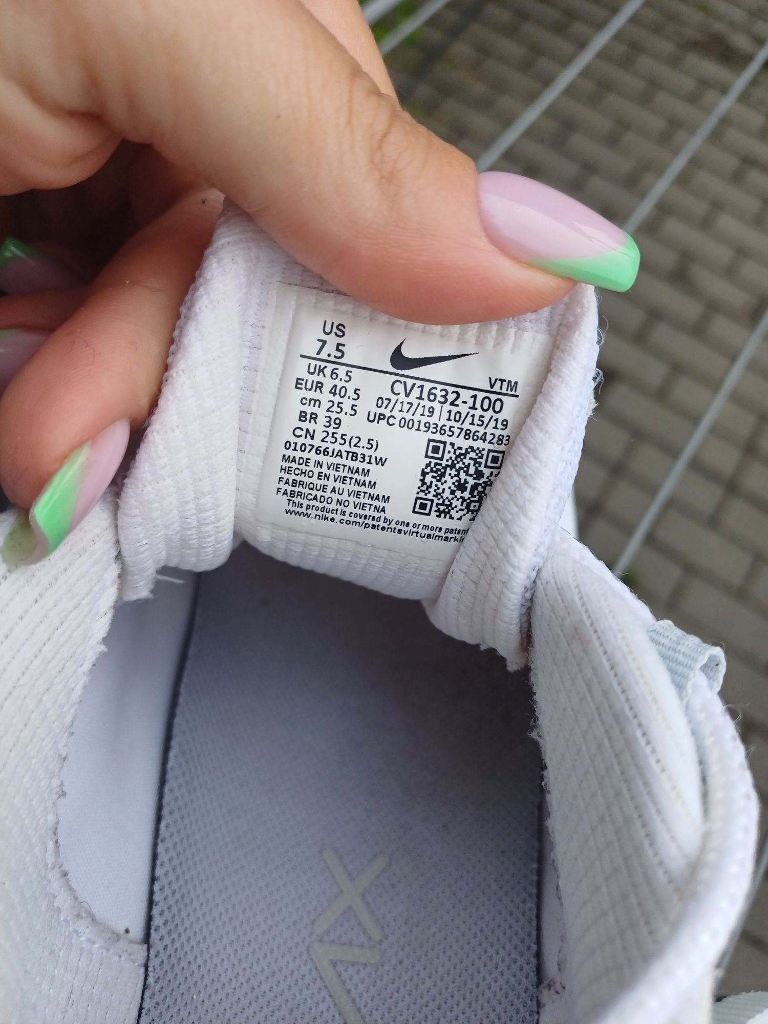 Buty damskie nike react 270