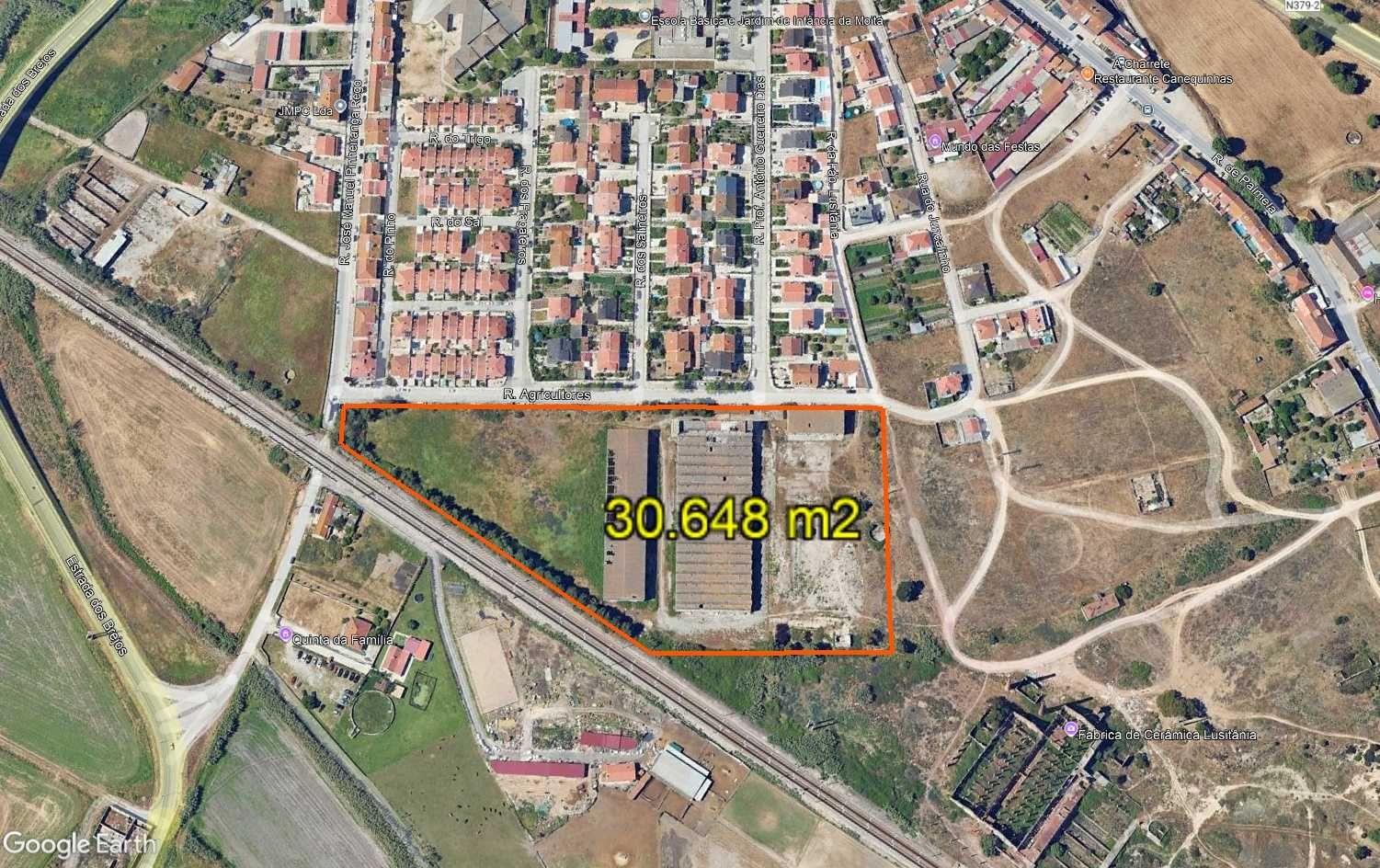 Imóvel 30.648 m2 | 3 Edifícios/Armazéns