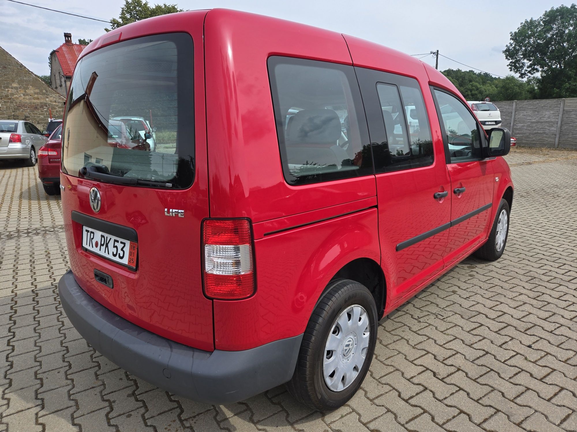 Vw Caddy 1.4 Mpi Life Opłacony Klima