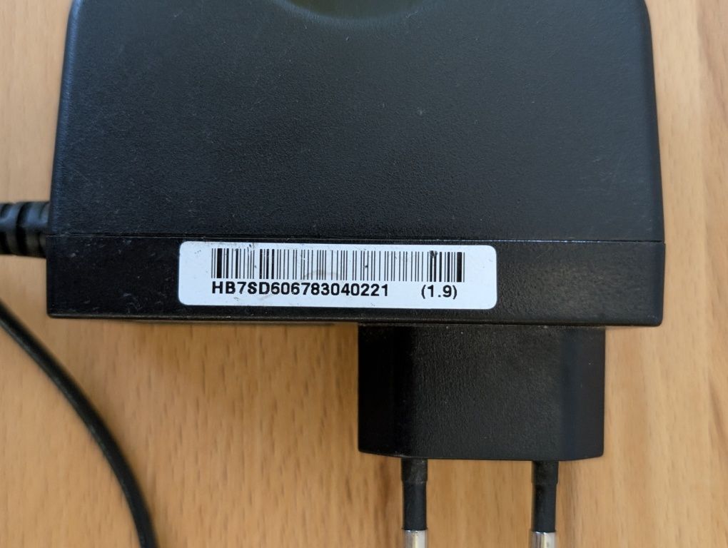 Монітор LG 20MK400A-B — LCD монитор 19.5", D-Sub, TN