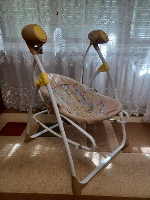 Крісло- гойдалка Tilly    
Підходить для діток від народження. 
Крісл