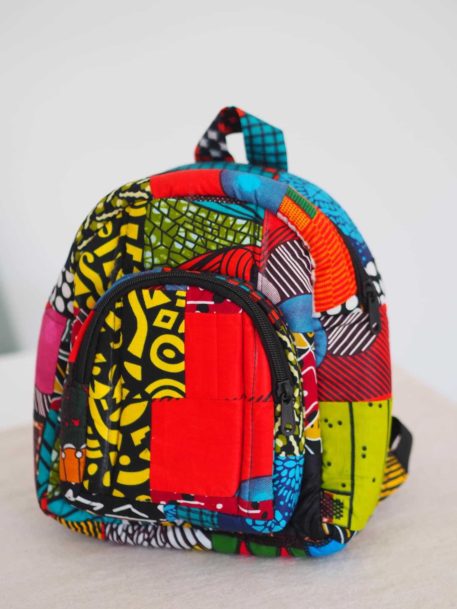 Mochilas Pequenas Capulana Moçambicana feitas à Mão