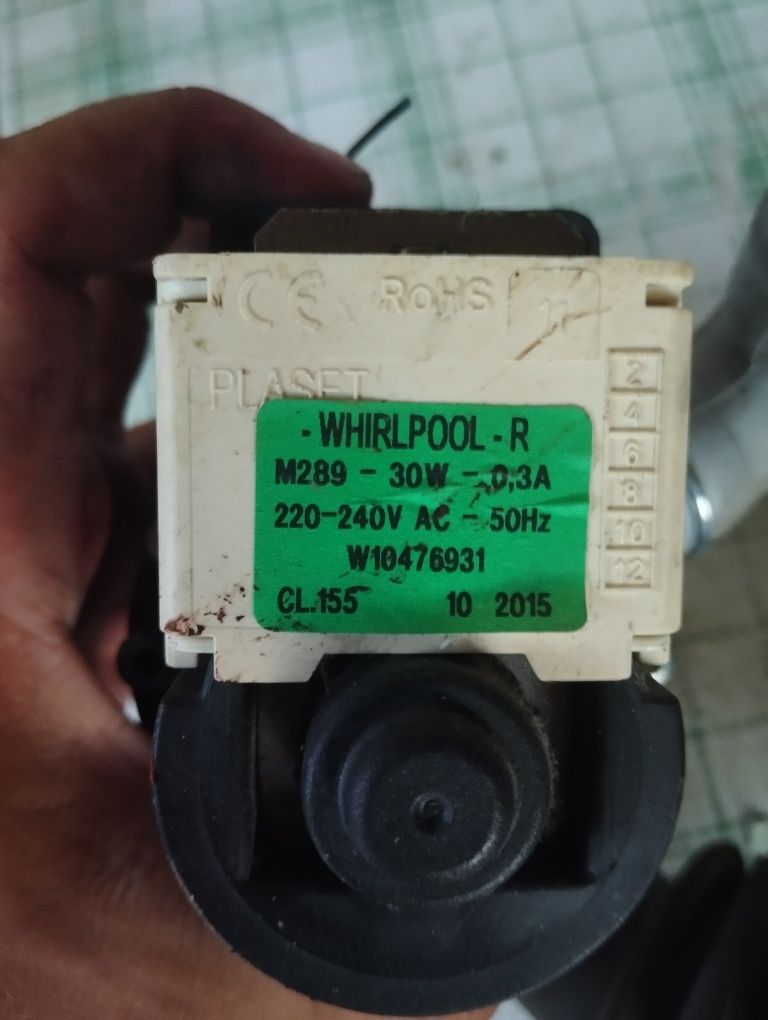 pompa spustowa pralki Whirlpool