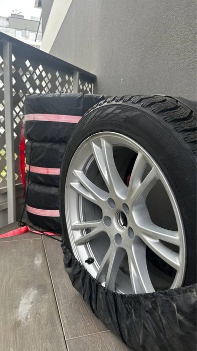 Koła - Felgi ta Opony zimowy Nokian 255/45 R19.  Tesla Model Y