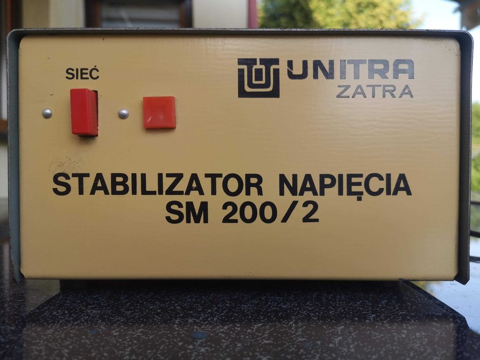 Stabilizator Napięcia UNITRA ZATRA SM 200/2