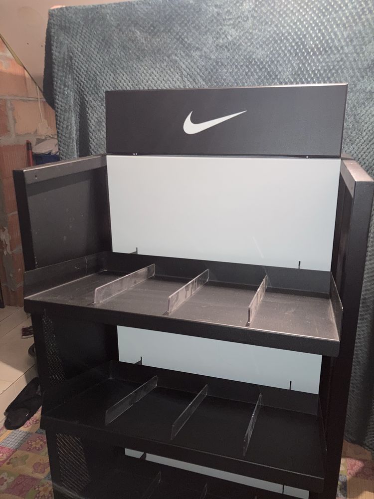 Regł Nike metalowy