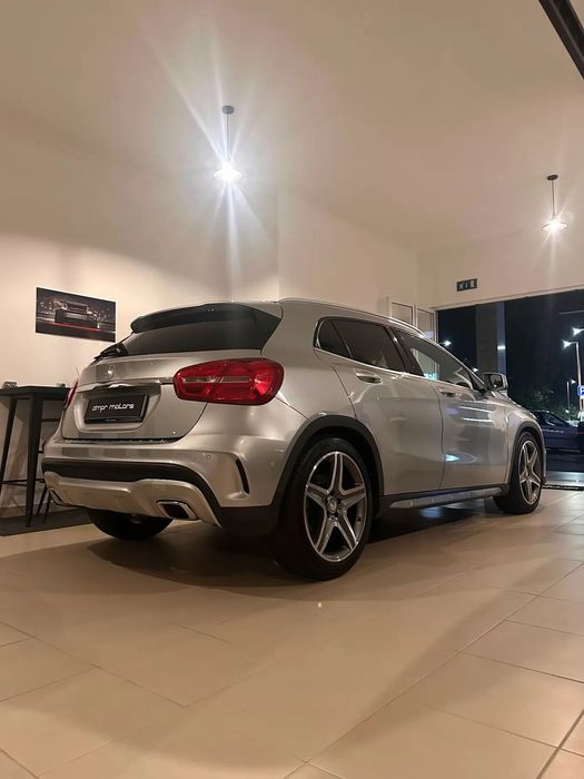 Mercedes-Benz GLA 220 CDI 4Matic 7G-DCT AMG Line