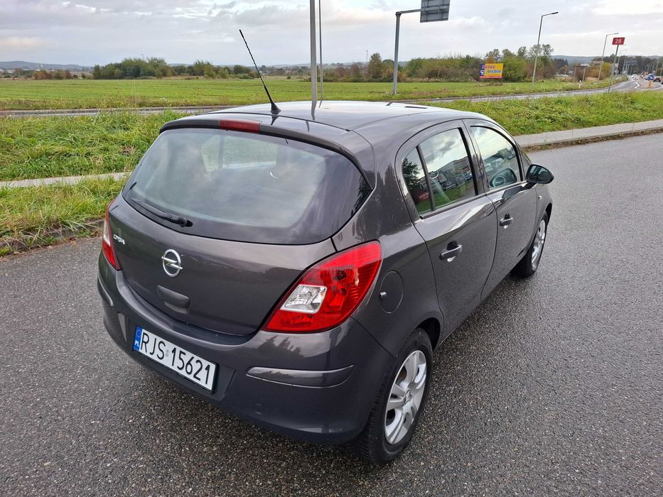 Opel Corsa D Lift 1.2 Benzyna 86KM 2014r Klima Półskóra Alu Tempomat