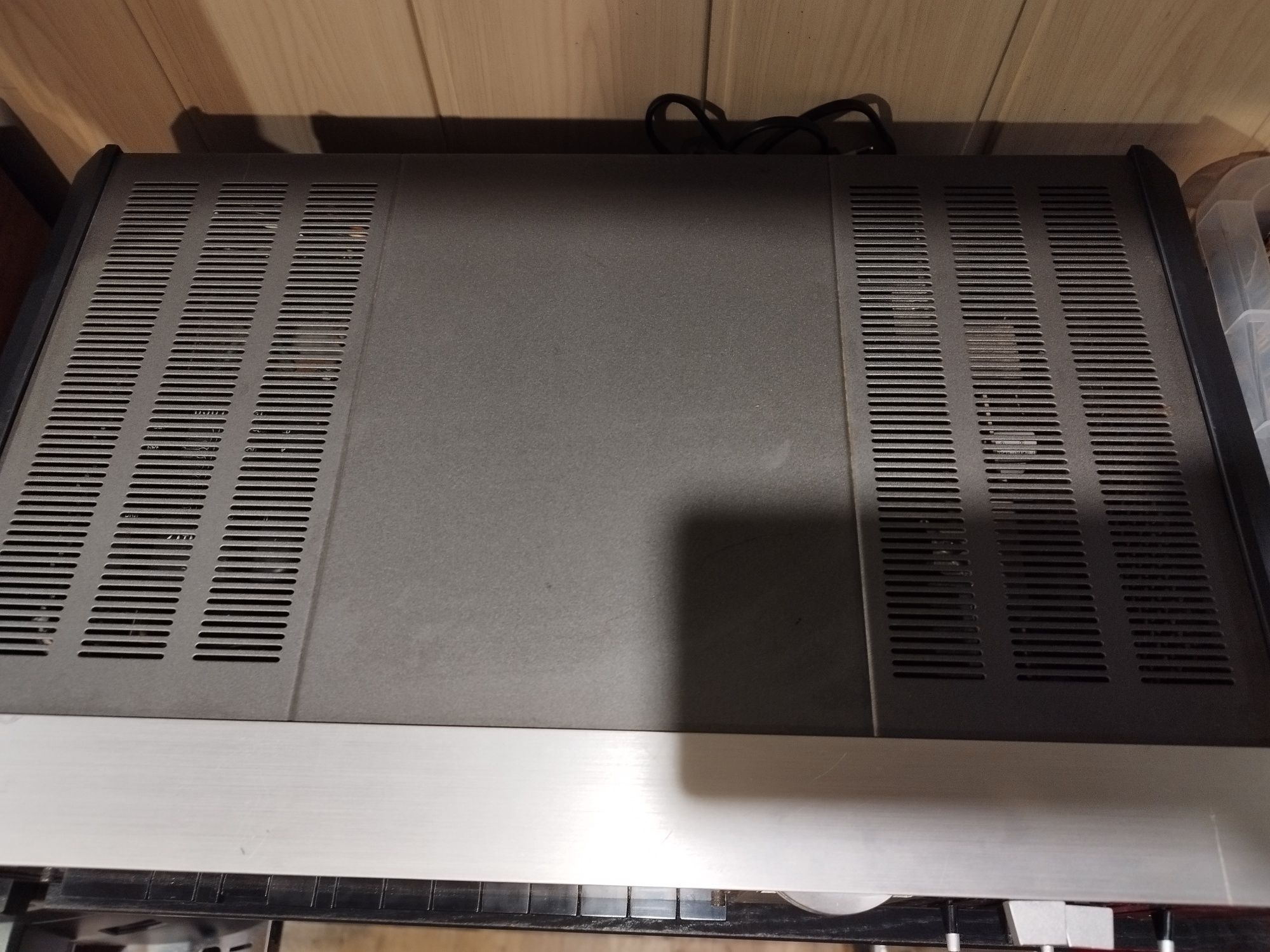 Amplituner JVC JR-S300