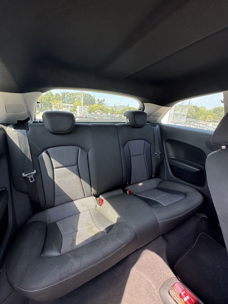 Audi A1 1.6 2011 com 235.776 Km