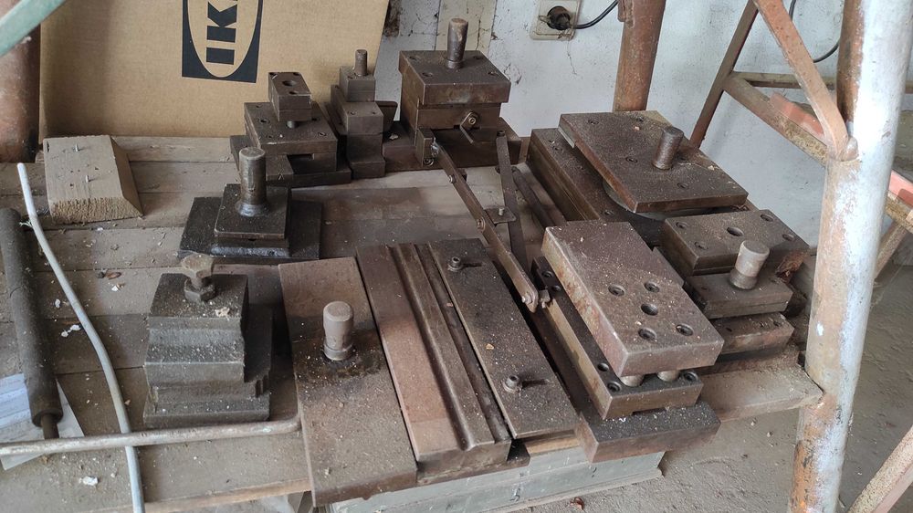 Prensa manual para trabalhar metal