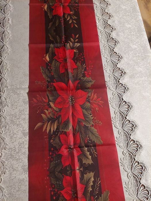 Nowa serweta świąteczna bieżnik długość 178cm, szerokość 31,5 cm