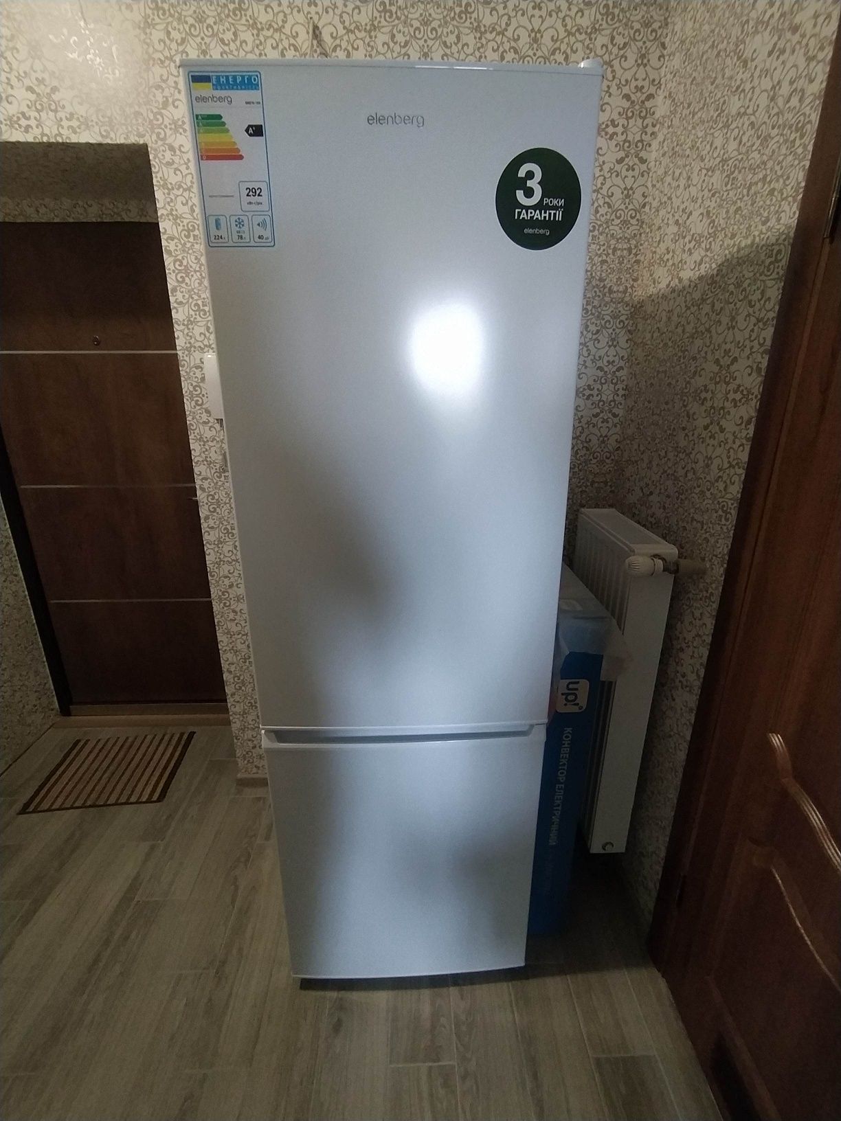 Продам холодильник Elenberg 185 см