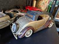 Model Ford V8 Solido roadster 1934  1:19 metalowy