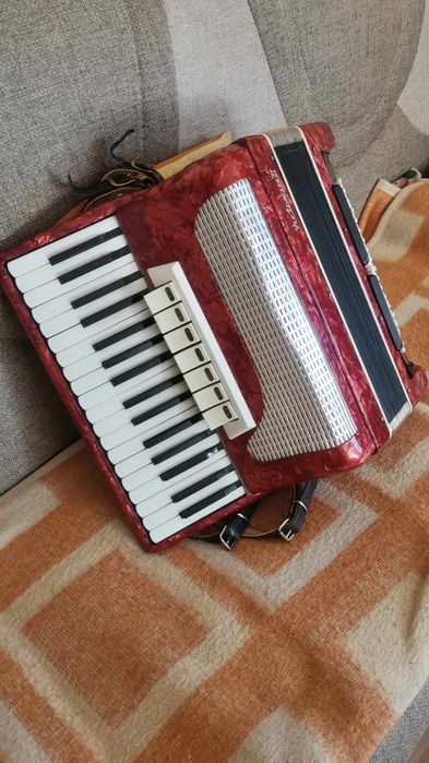 Viktora 2 akordeon bardzo dobry stan