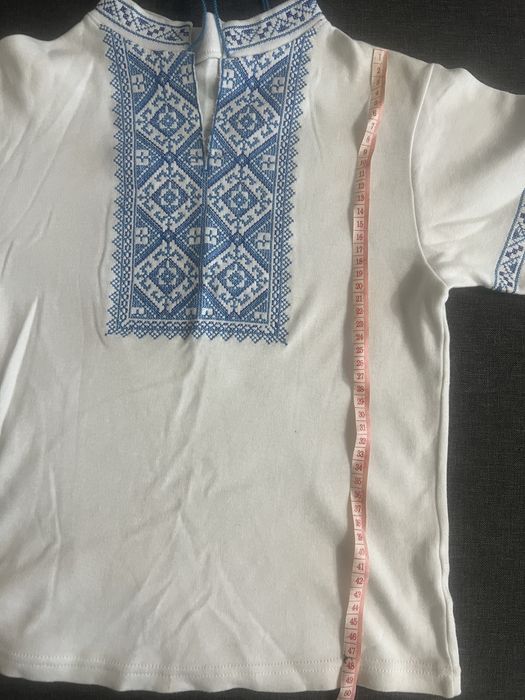 Вишиванка на 9-10 років б/у