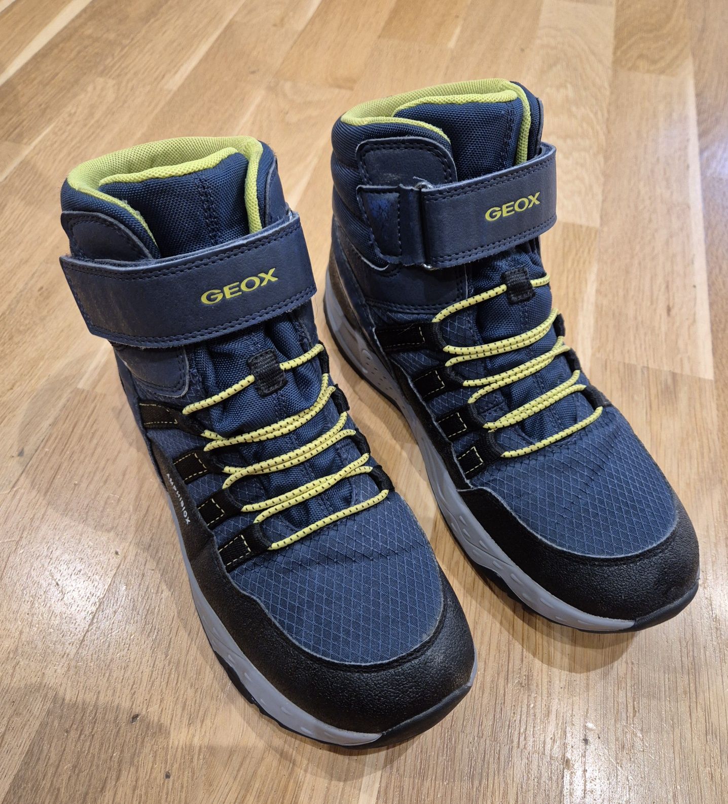 Buty zimowe Geox r.38 stan b.dobry