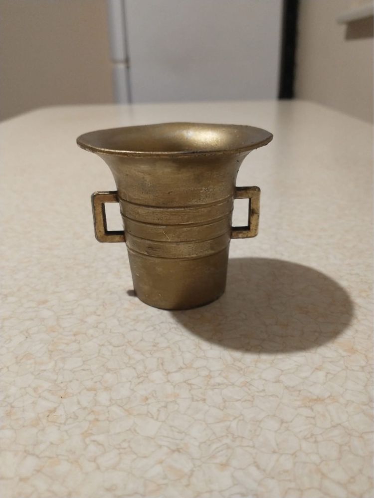Mosiężny moździerz 6,5 cm wysokości