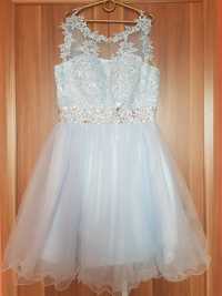 Niebieska sukienka na każdą okazje wesele osiemnastka 18