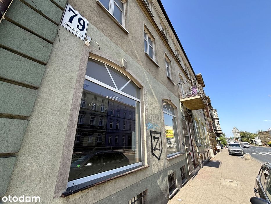 Lokal z witryną na parterze przy ul. Dworcowej