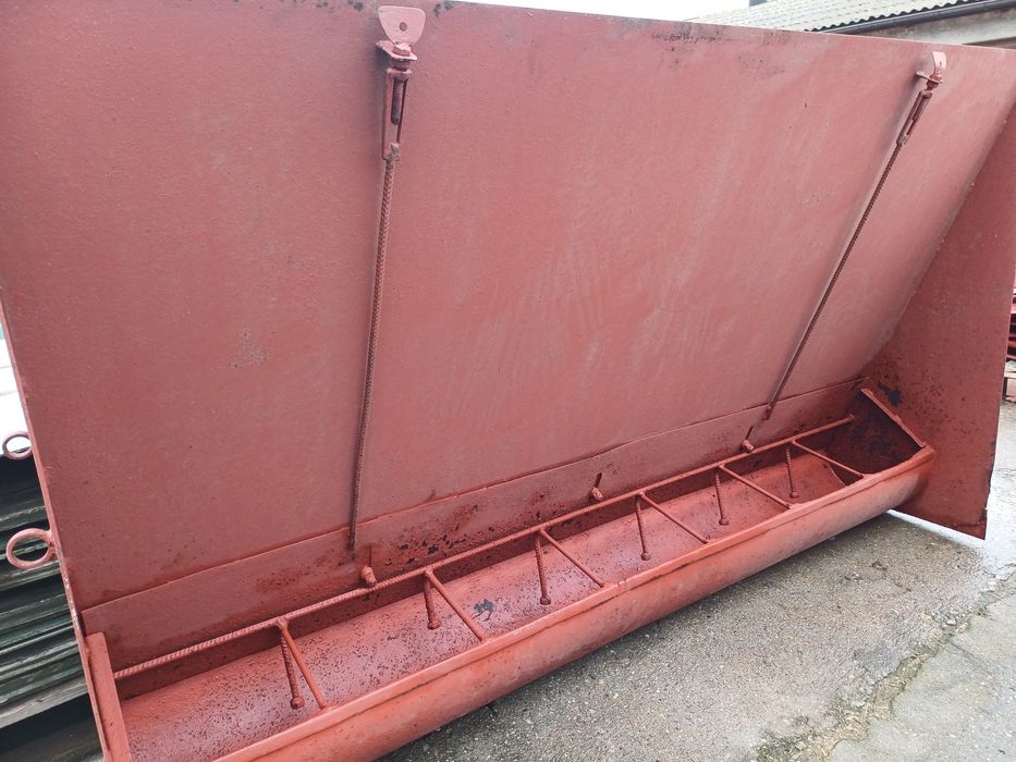 Karmik, karmnik, paśnik skrzynkowy dla świń dwustanowiskowy trzody ch