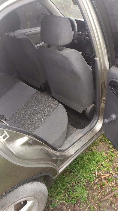 Продам ЗАЗ Ланос SE 2011 года максимальная комплектация газ/бензин