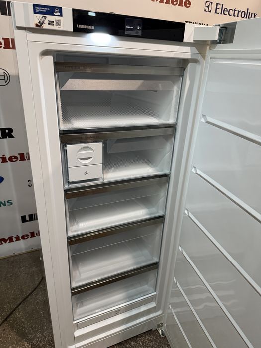 Морозильна камера Liebherr BluePerformance FNb 4655 Німеччина