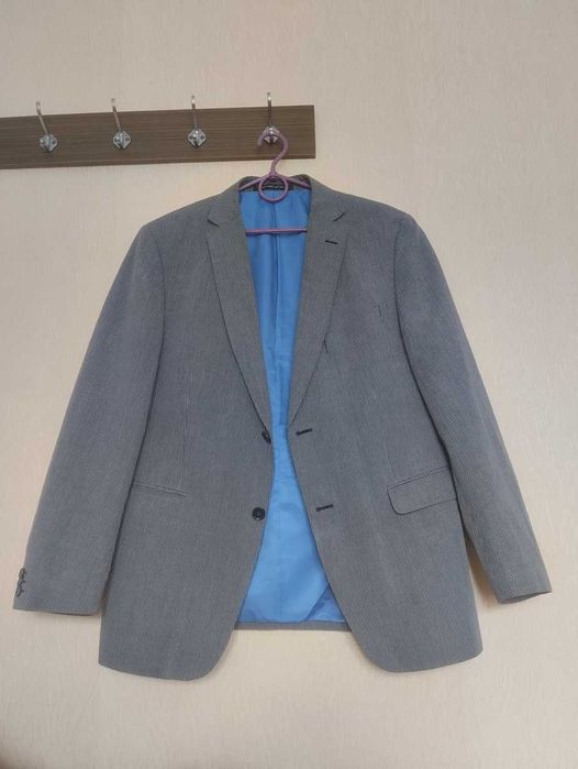 Пиджак. Фірмовий піджак. Одежда.