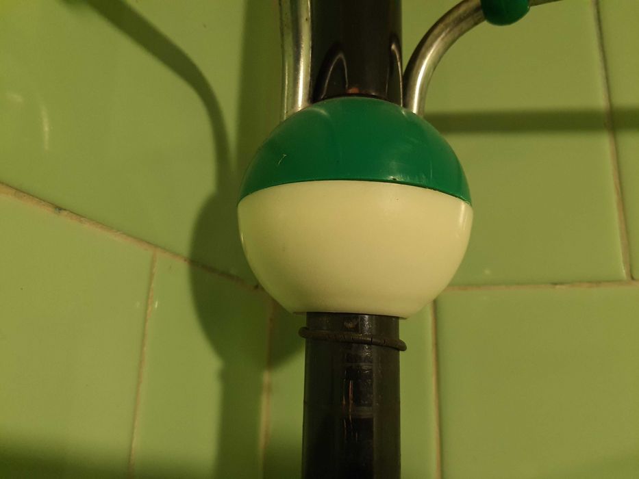 Полка - стойка для ванны