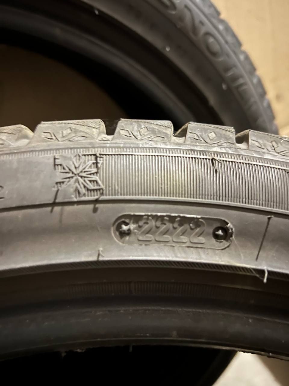 225/45 R19 Triangle PL02