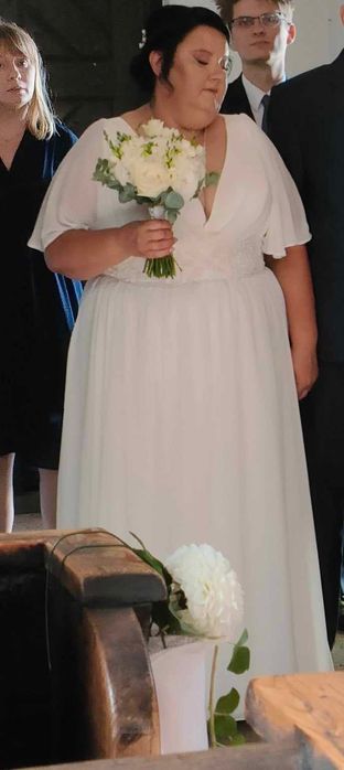 Suknia ślubna   biała