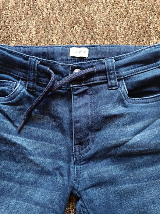 Jeansy F&F dla dziewczynki 110/116