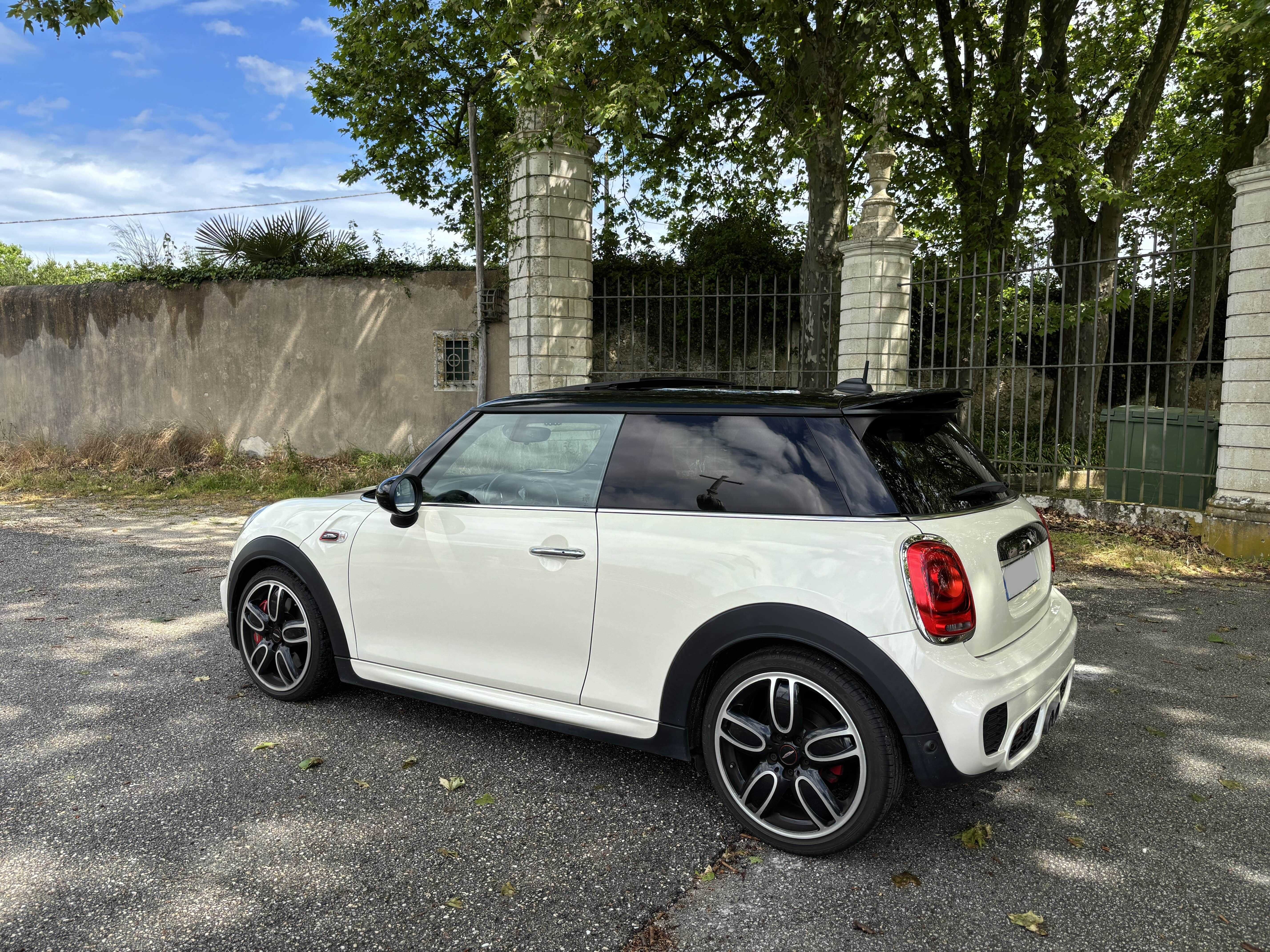 Mini John Cooper Works – 231cv – 56 mil km – Nacional - 11/2018