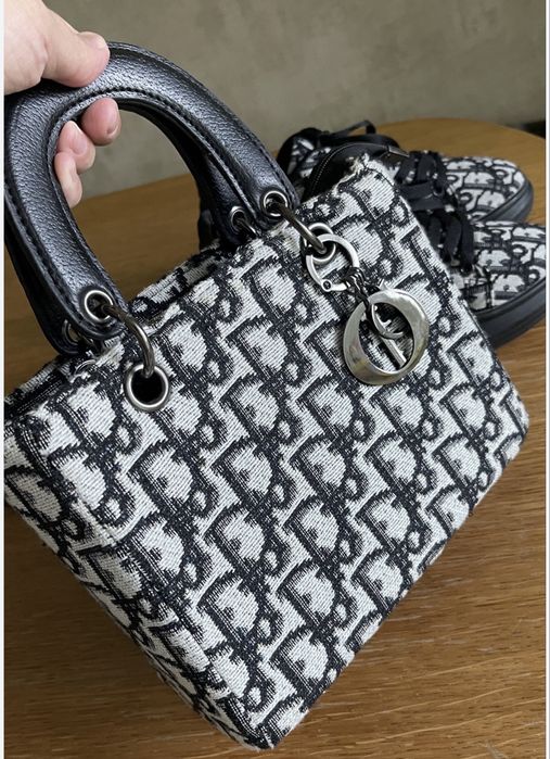 Набір сумка з кросівками, разом 800 грн!