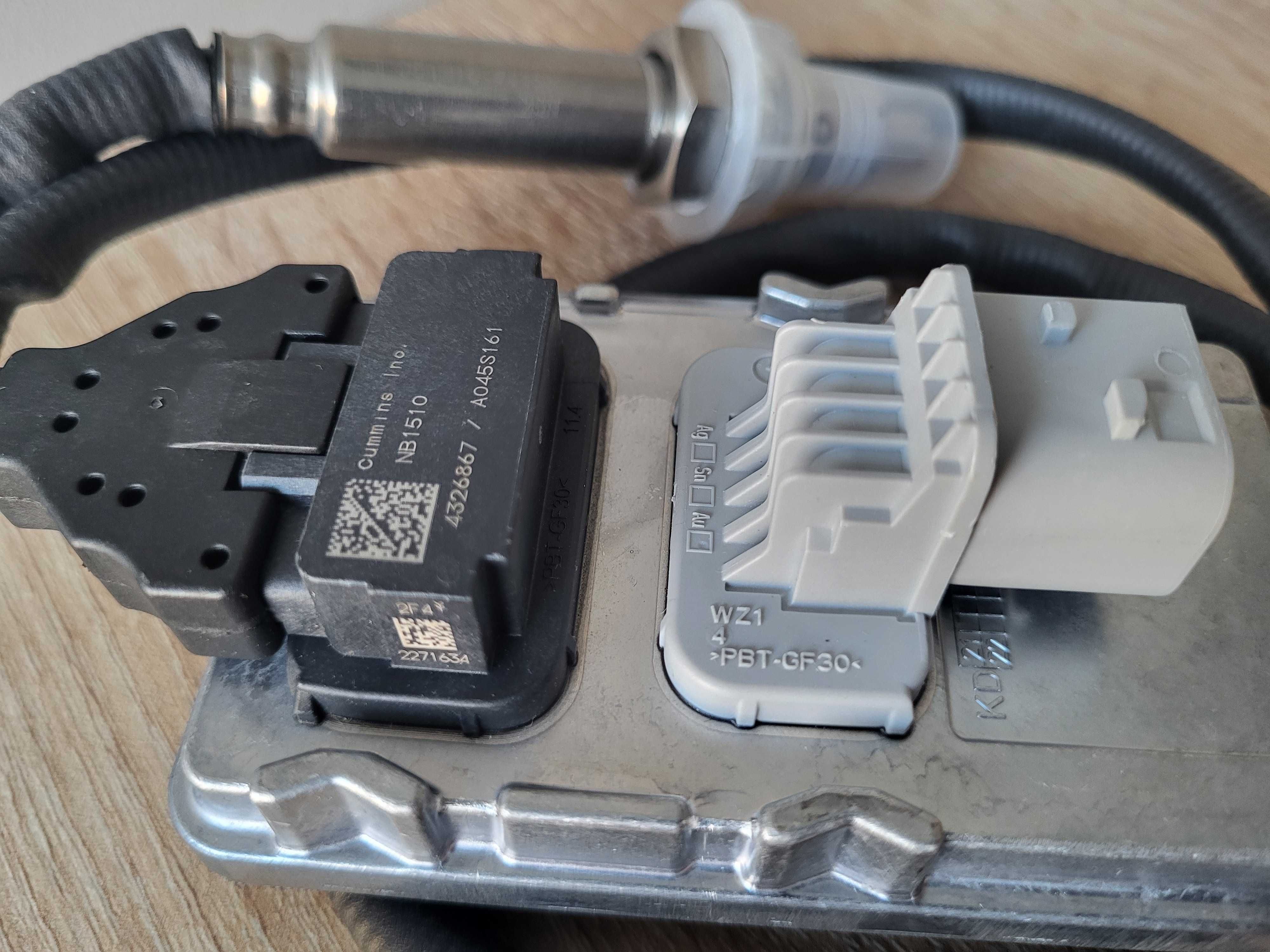 Czujnik NOX Cummins Daf 106 Euro 6 Oryginał Nowy Przed katalizatorem