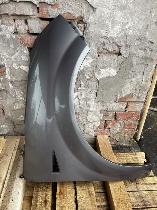 Крыло переднее правое Renault Scenic 2