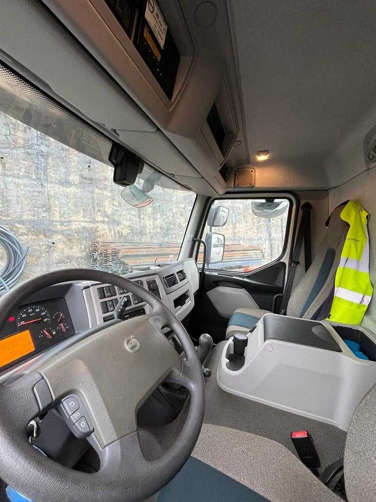 Camião Volvo FL 280